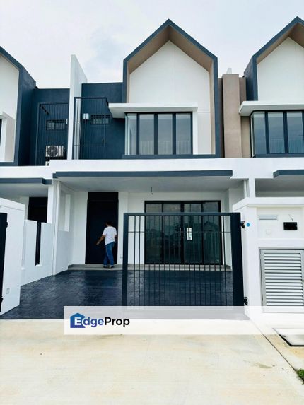 Double Storey Aiora Serenia City, Kota Warisan Sepang, Selangor, Selangor, Sepang