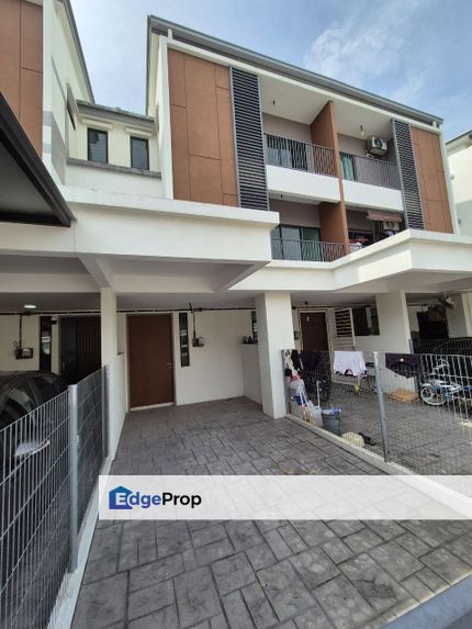 Townhouse Elegan Residensi Putra Perdana Puchong , Selangor, Puchong