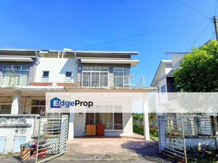 Guarded Area Peacefull Surrounding Semi Furnished Double Storey SEMI-D House at SP9 Bandar Saujana Putra For Rent, Selangor, Jenjarom