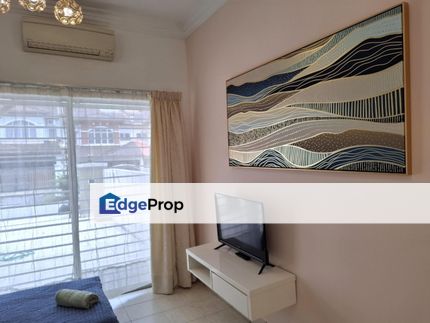 3 Storey Landed House 5R3B in Taman Puncak Jalil Available For Move in 1st June 2025, Selangor, Seri Kembangan