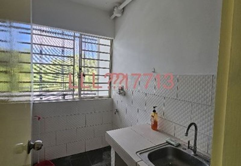 University Prime Condominium