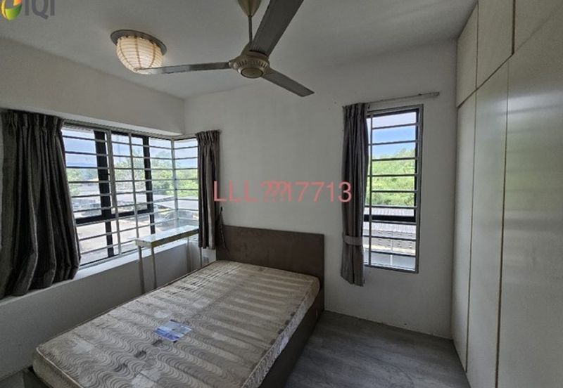 University Prime Condominium