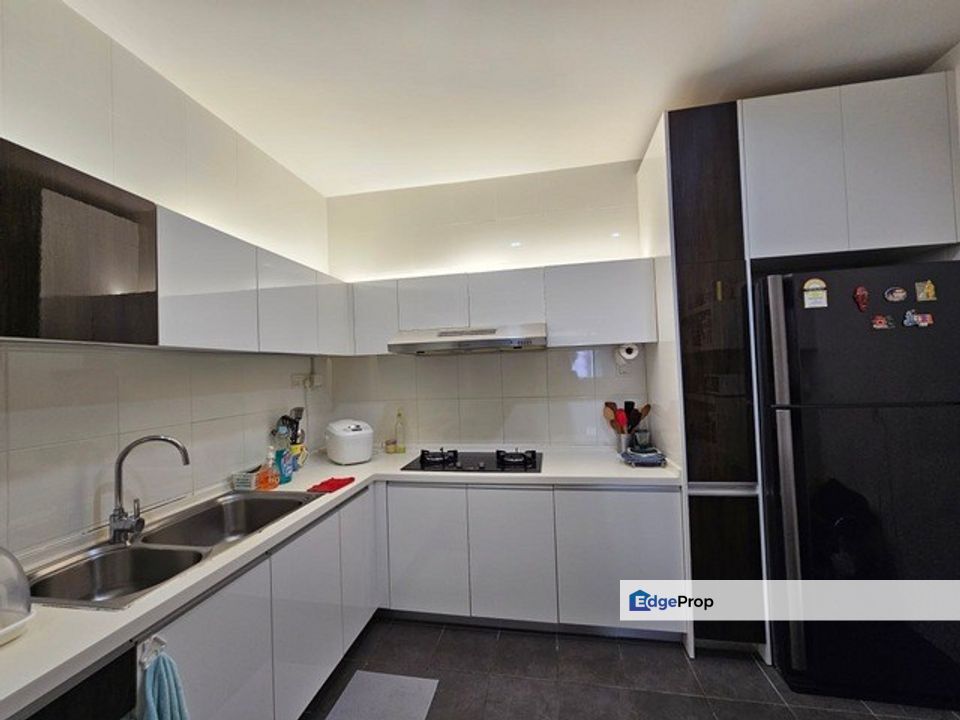 TAMAN KONDOMINIUM BUNDUSAN (TROPICANA LANDMARK), , 