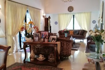 FOR SALE! Double Storey Bungalow Laman Permai, Subang Bestari, Seksyen U5 Shah Alam