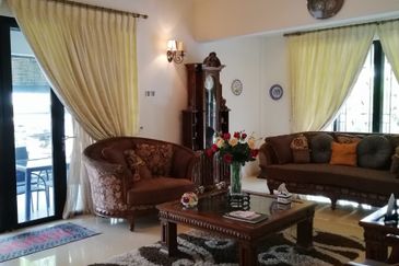 FOR SALE! Double Storey Bungalow Laman Permai, Subang Bestari, Seksyen U5 Shah Alam