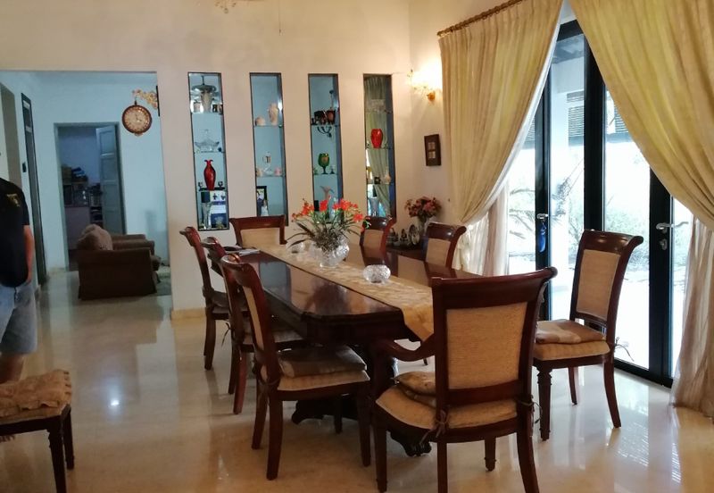 Double Storey Bungalow Laman Permai, Subang Bestari, Seksyen U5 Shah Alam FOR SALE! 