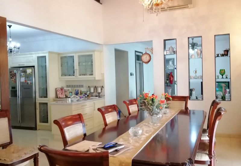 Double Storey Bungalow Laman Permai, Subang Bestari, Seksyen U5 Shah Alam FOR SALE! 