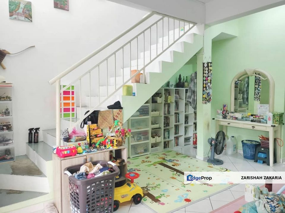 FOR SALE : 2 STOREY TERRACE HOUSE BANDAR RINCHING SEKSYEN 5, SEMENYIH SELANGOR , Selangor, Semenyih