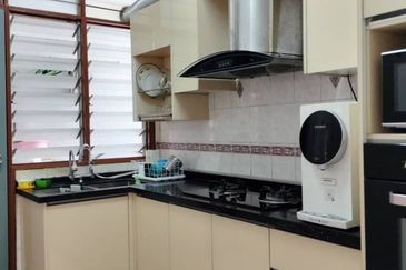 Subang Perdana Goodyear Court 10