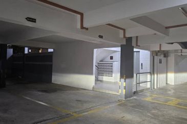 Subang Perdana Goodyear Court 10