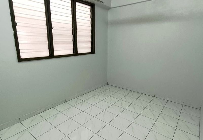 Tasik Heights Apartment