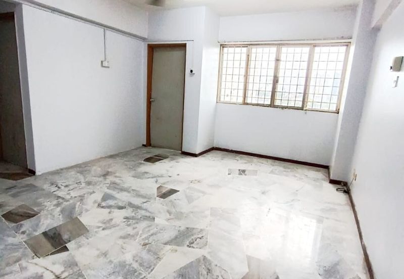 Tasik Heights Apartment