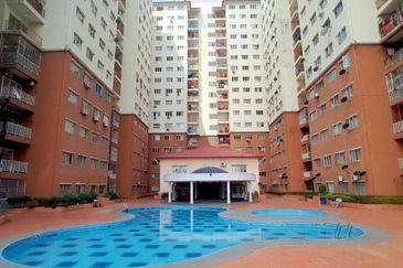 Selesa I-Resort Apartment