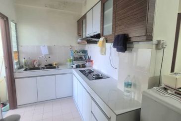 Selesa I-Resort Apartment