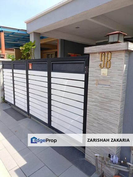 FOR SALE : RENOVATED! NEAR MRT!! SINGLE STOREY TERRACE HOUSE IN TAMAN LESTARI PERMAI, SERI KEMBANGAN, Selangor, Puchong South