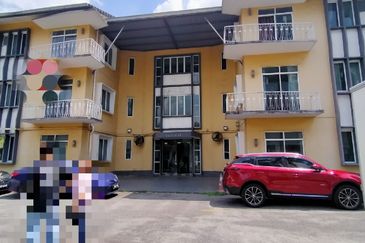 FREEHOLD SUITABLE FOR HOSTEL HOMESTAY Building in Brickfields Kuala Lumpur 