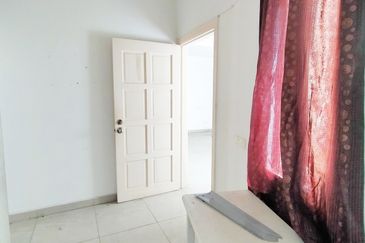 FREEHOLD SUITABLE FOR HOSTEL HOMESTAY Building in Brickfields Kuala Lumpur 