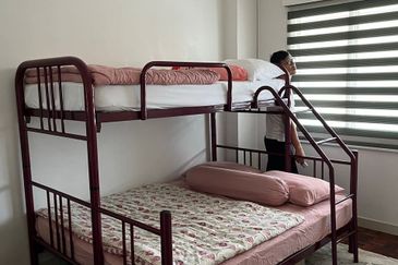 WALKING DISTANCE TO BEACH FULLY FURNISHED 