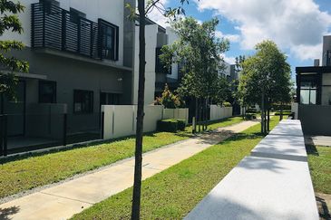 Dalia Residences @ Tropicana Aman