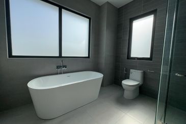 Freesia Residences @ Tropicana Aman