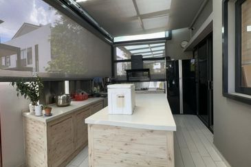 Dalia Residences @ Tropicana Aman