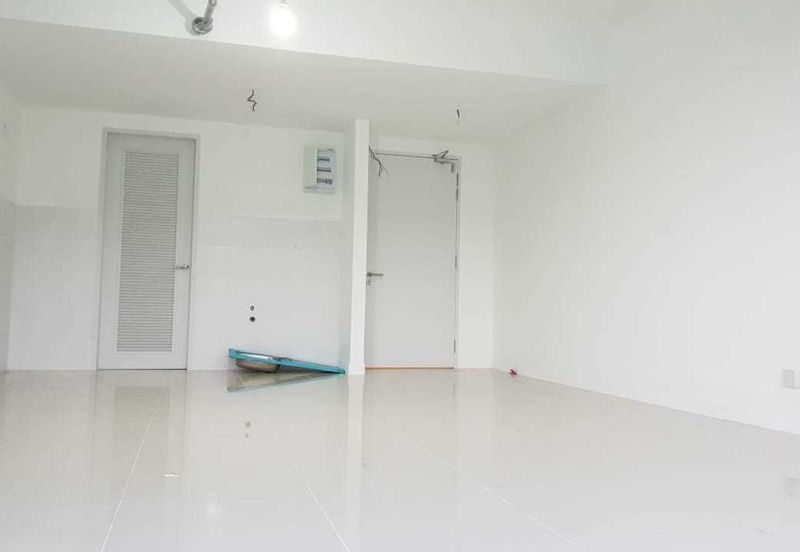 Lakefront Condominium | Emerald Hills @ Alam Damai