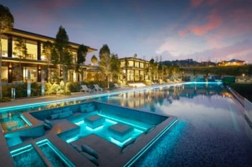 Lakefront Condominium | Emerald Hills @ Alam Damai