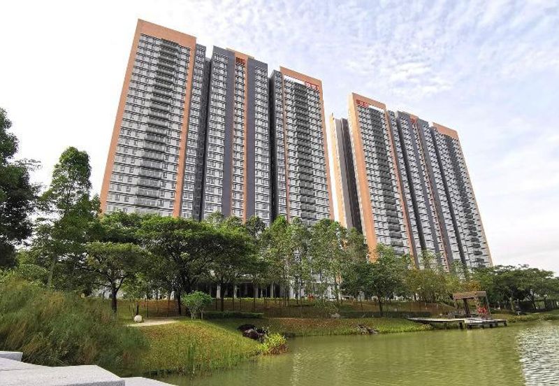Lakefront Condominium | Emerald Hills @ Alam Damai