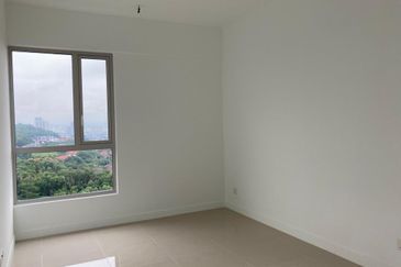 Lakefront Condominium | Emerald Hills @ Alam Damai