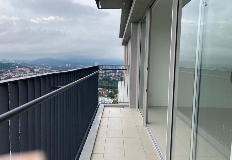 Lakefront Condominium | Emerald Hills @ Alam Damai