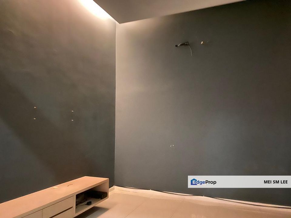 Spacious Freehold Renovated 2.5 Storey Semi D @ Twin Palms, Sg Long Near Bandar Mahkota Cheras, Selangor , Selangor, Kajang