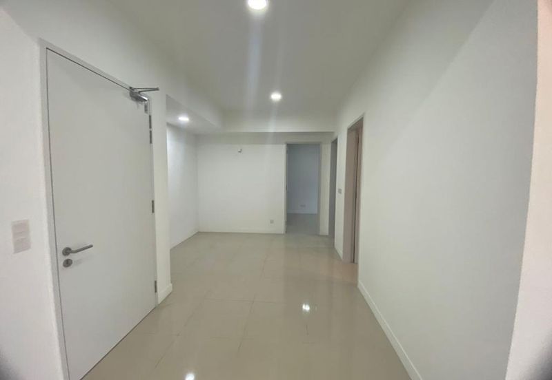 Lakefront Condominium | Emerald Hills @ Alam Damai