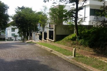 Prime Location Bungalow Land @ Country Heights Damansara, Kuala Lumpur