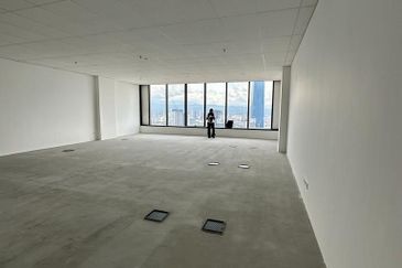 Menara EcoWorld (The Stride Strata Office @ BBCC)