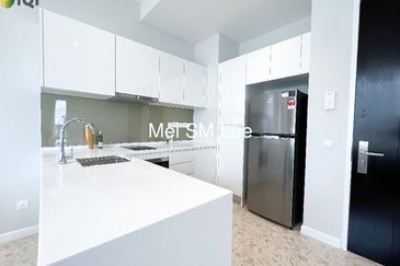 Pavilion Ceylon Hill