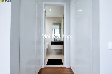 Pavilion Ceylon Hill