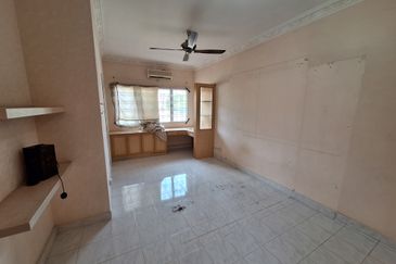 Semi-D house at Kajang