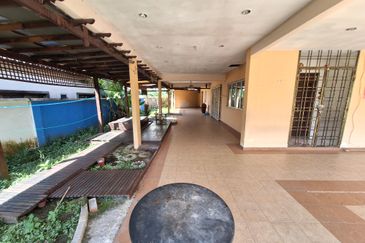 Semi-D house at Kajang