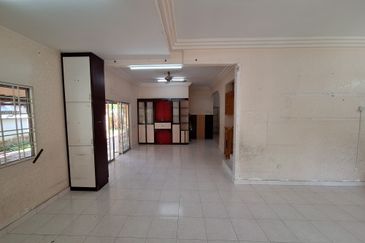 Semi-D house at Kajang