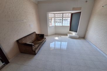 Semi-D house at Kajang