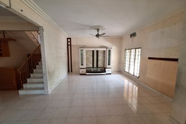 Semi-D house at Kajang