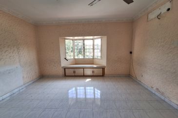 Semi-D house at Kajang