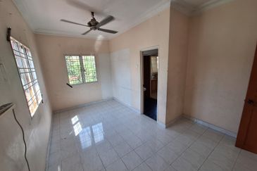 Semi-D house at Kajang