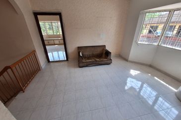 Semi-D house at Kajang