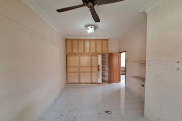 Semi-D house at Kajang