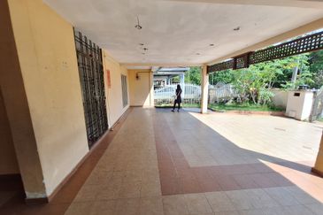 Semi-D house at Kajang