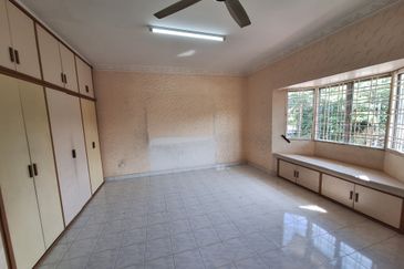 Semi-D house at Kajang