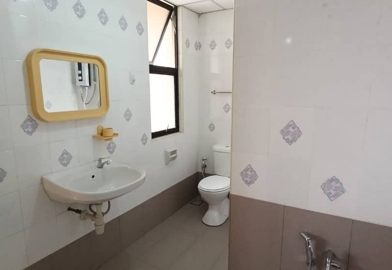 Mutiara Oriental Condominium