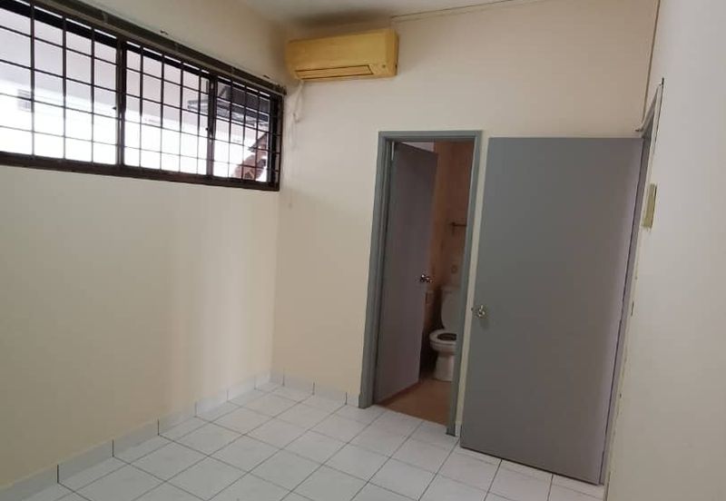 Mutiara Oriental Condominium