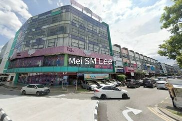 The Trillium @Lake Fields